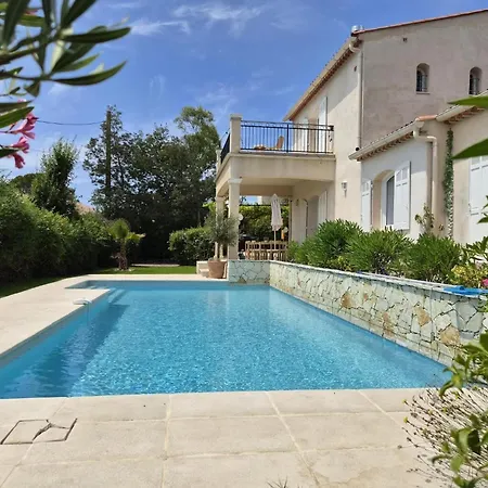 Villa 4 Bedrooms Pool Near Sea