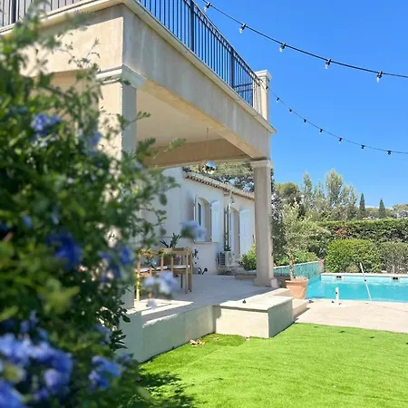 4 Bedrooms Pool Near Sea Villa Saint-Raphaël
