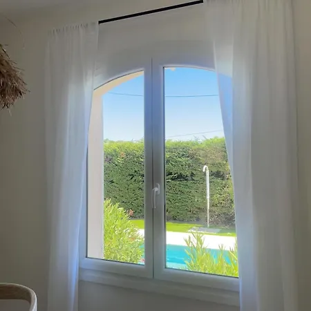 4 Bedrooms Pool Near Sea Villa