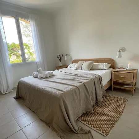 Villa 4 Bedrooms Pool Near Sea