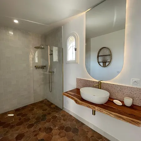 Villa 4 Bedrooms Pool Near Sea *